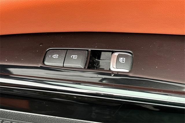 2022 Kia Carnival Vehicle Photo in ELK GROVE, CA 95757-8703