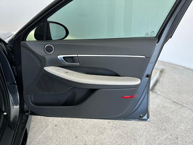 2022 Hyundai SONATA Vehicle Photo in Grapevine, TX 76051
