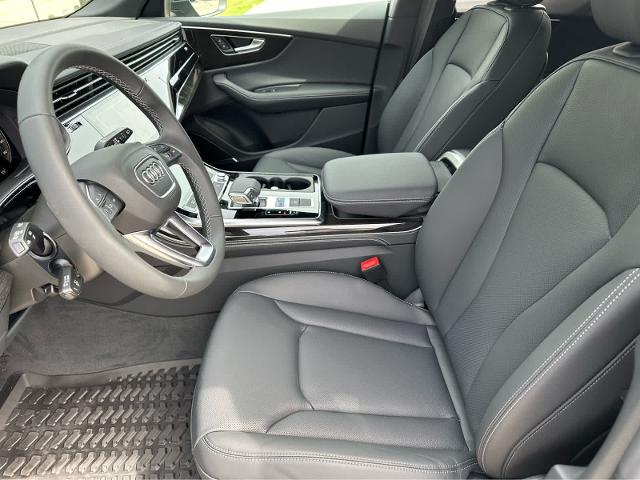 2025 Audi Q8 Vehicle Photo in HOUSTON, TX 77090