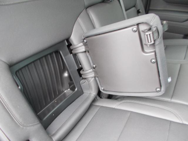 2023 GMC Sierra 1500 Vehicle Photo in LOWELL, MA 01852-4336