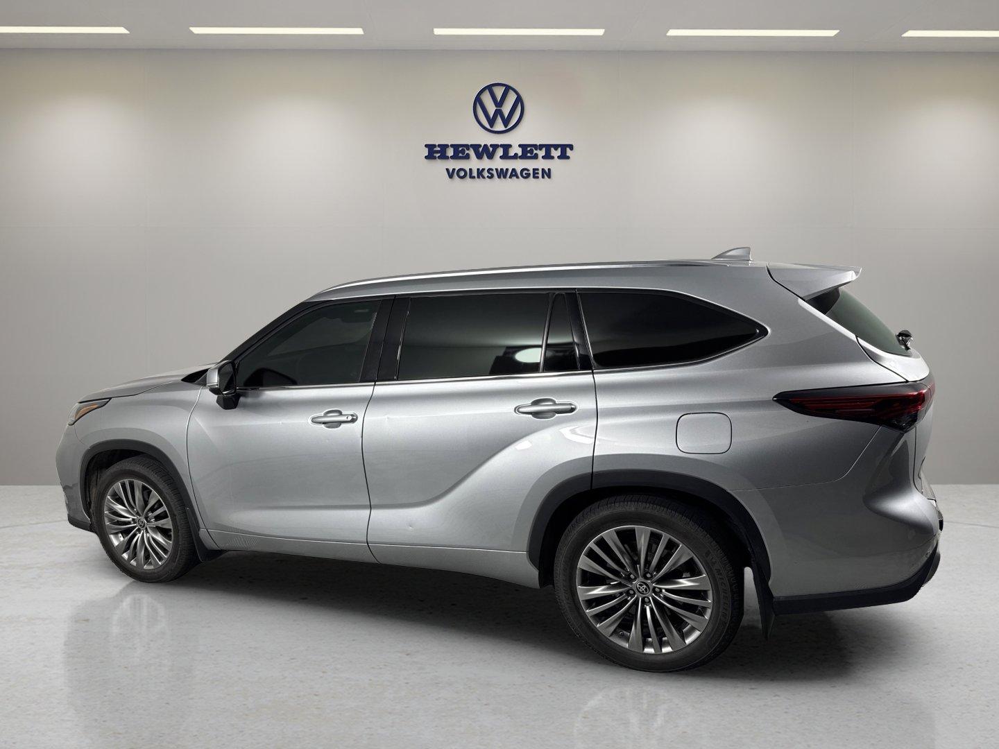 2021 Toyota Highlander Vehicle Photo in Georgetown, TX 78626