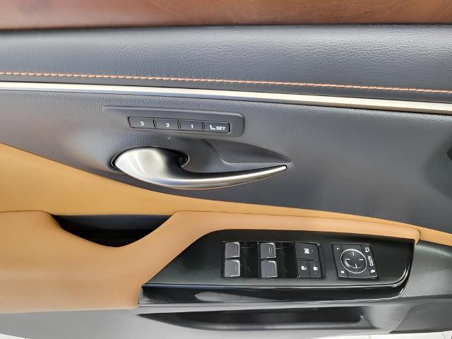 2022 Lexus ES 350 Vehicle Photo in Oshkosh, WI 54904