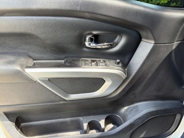 2017 Nissan Titan Vehicle Photo in Statesboro, GA 30458