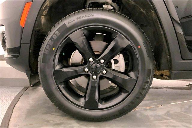 2022 Jeep Grand Cherokee L Vehicle Photo in INDEPENDENCE, MO 64055-1377