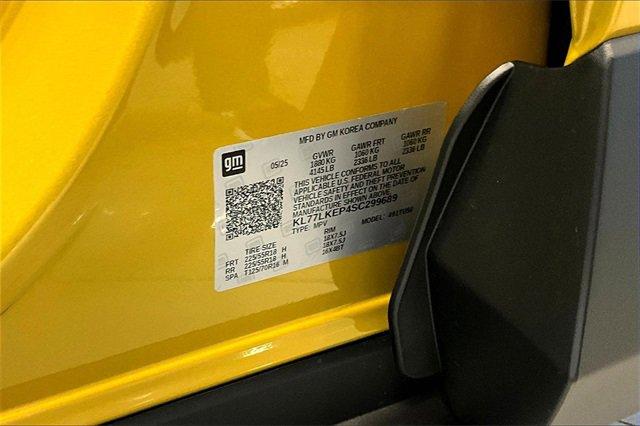 2025 Chevrolet Trax Vehicle Photo in TOPEKA, KS 66609-0000