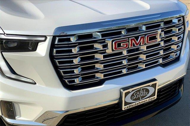 2024 GMC Acadia Vehicle Photo in TOPEKA, KS 66609-0000