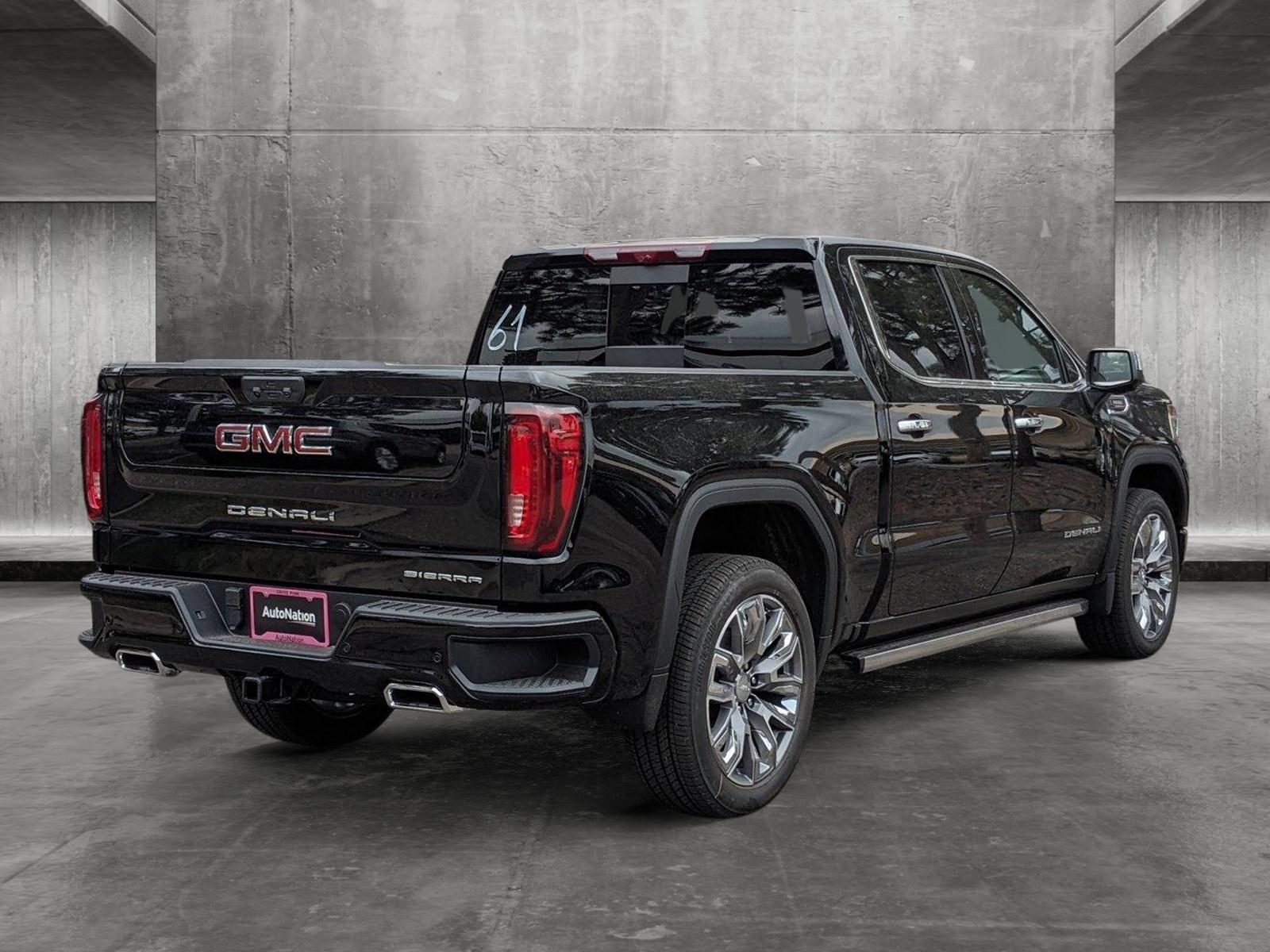 2024 GMC Sierra 1500 Vehicle Photo in GOLDEN, CO 80401-3850