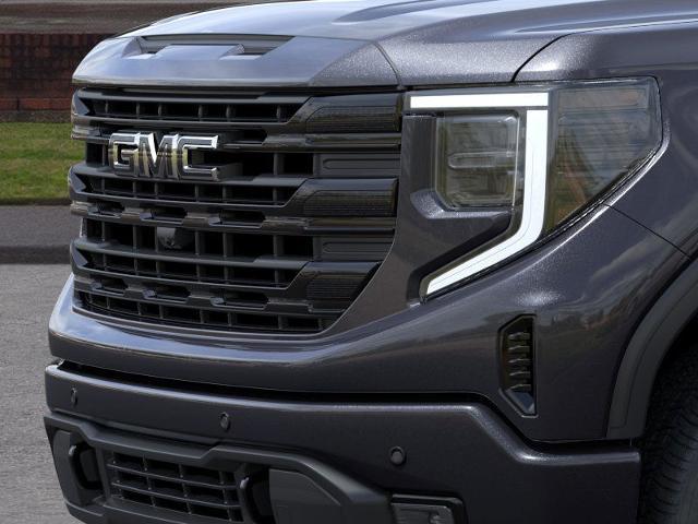 2025 GMC Sierra 1500 Vehicle Photo in PORTLAND, OR 97225-3518