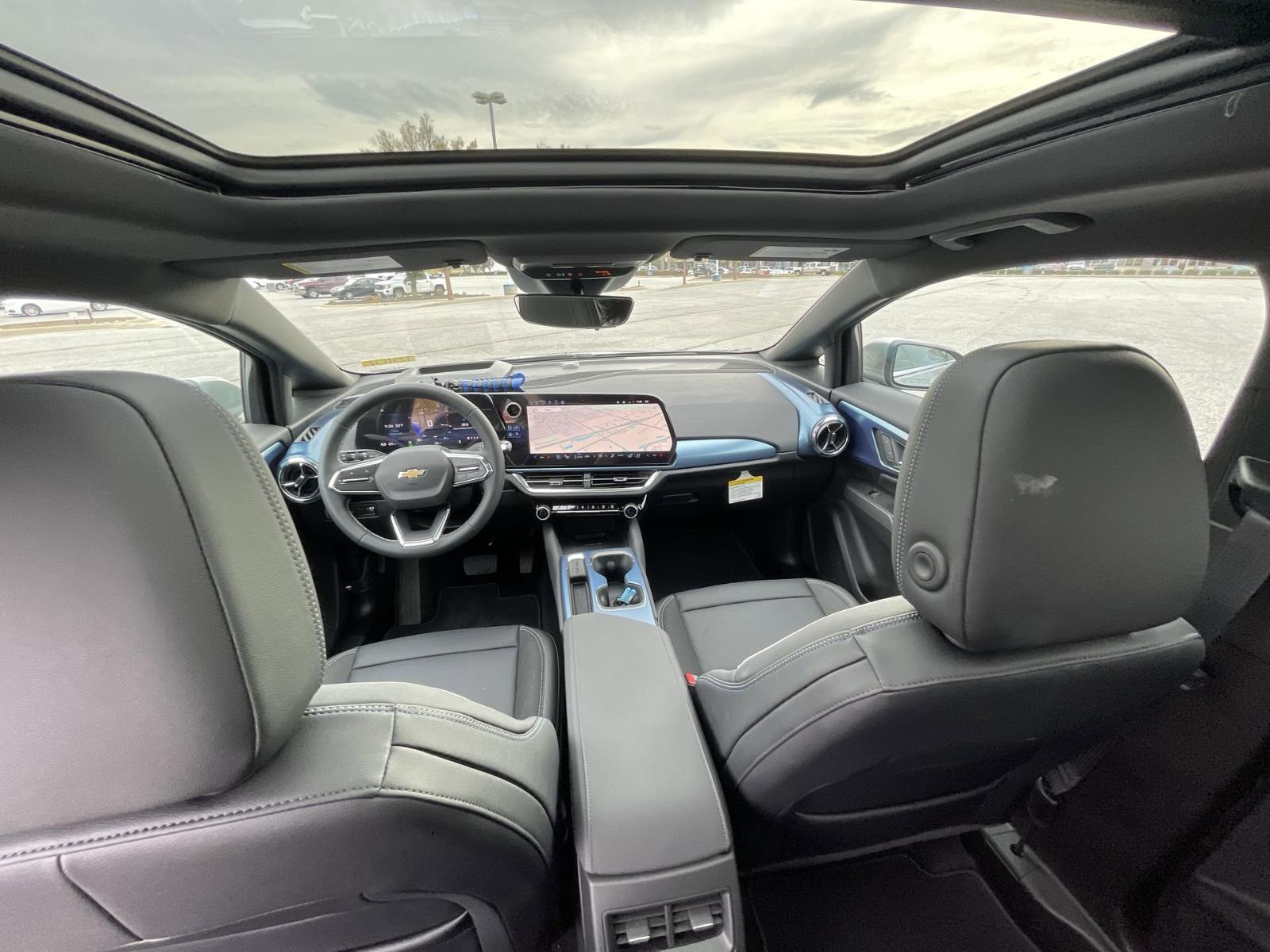 2025 Chevrolet Equinox EV Vehicle Photo in BENTONVILLE, AR 72712-4322