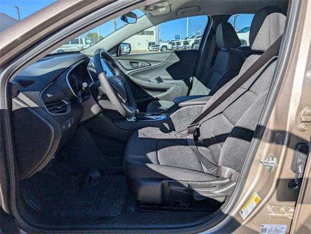 2025 Chevrolet Malibu Vehicle Photo in ENGLEWOOD, CO 80113-6708