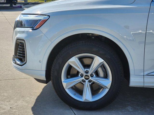 2025 Audi Q7 Vehicle Photo in HOUSTON, TX 77090