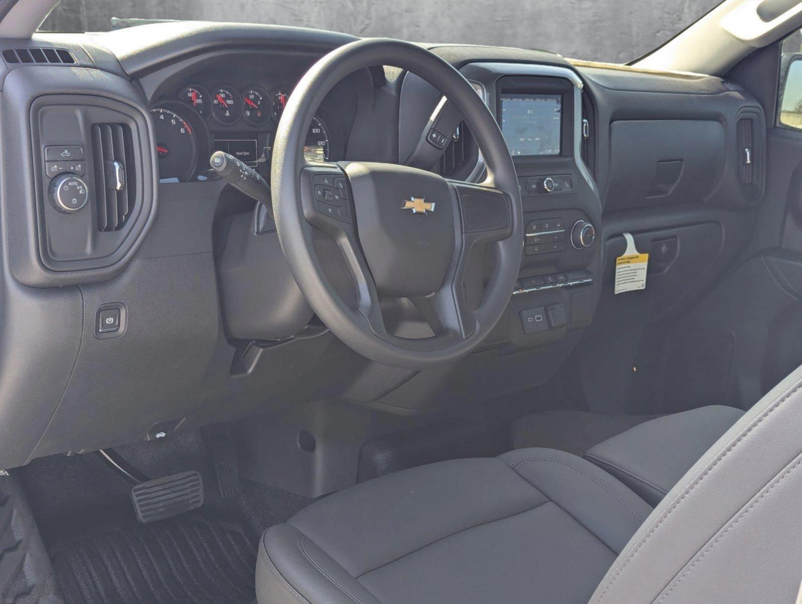 2025 Chevrolet Silverado 1500 Vehicle Photo in PEMBROKE PINES, FL 33024-6534