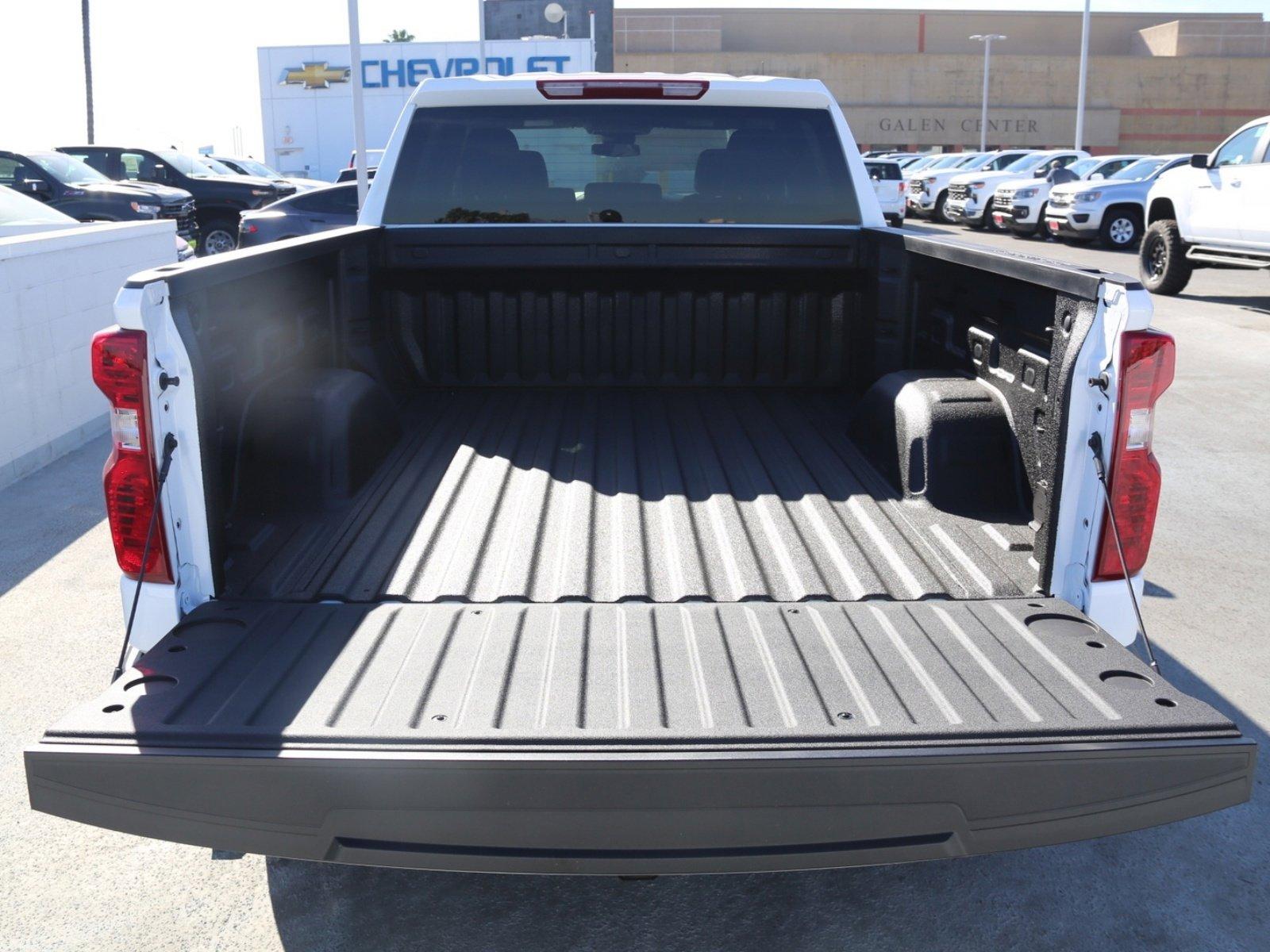 2025 Chevrolet Silverado 1500 Vehicle Photo in LOS ANGELES, CA 90007-3794