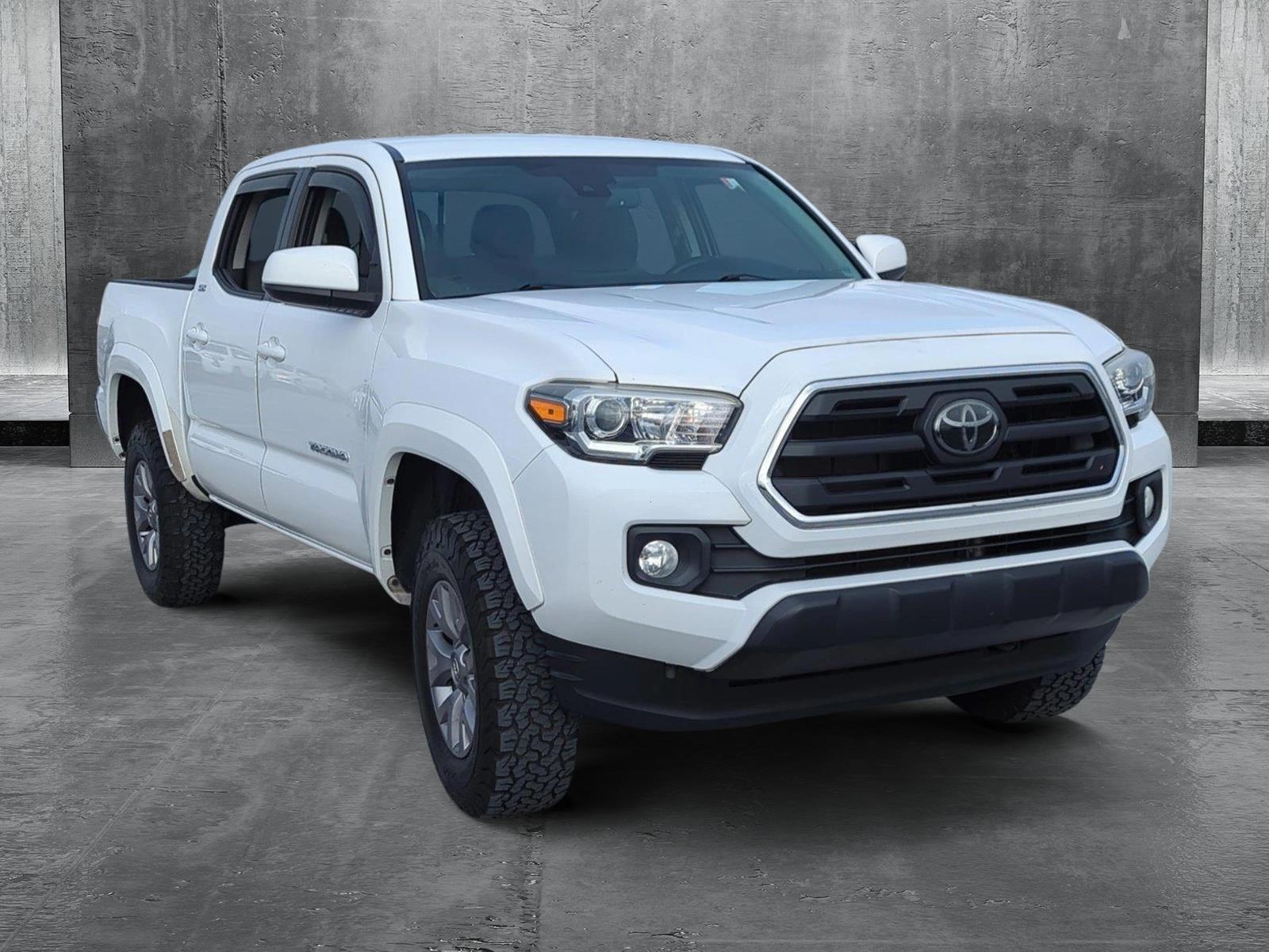 2018 Toyota Tacoma Vehicle Photo in Ft. Myers, FL 33907