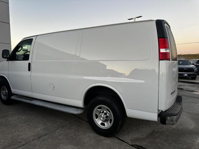 2022 Chevrolet Express Cargo 2500 Vehicle Photo in NEDERLAND, TX 77627-8017