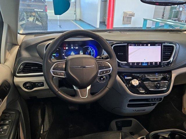 2022 Chrysler Pacifica Vehicle Photo in AKRON, OH 44320-4088