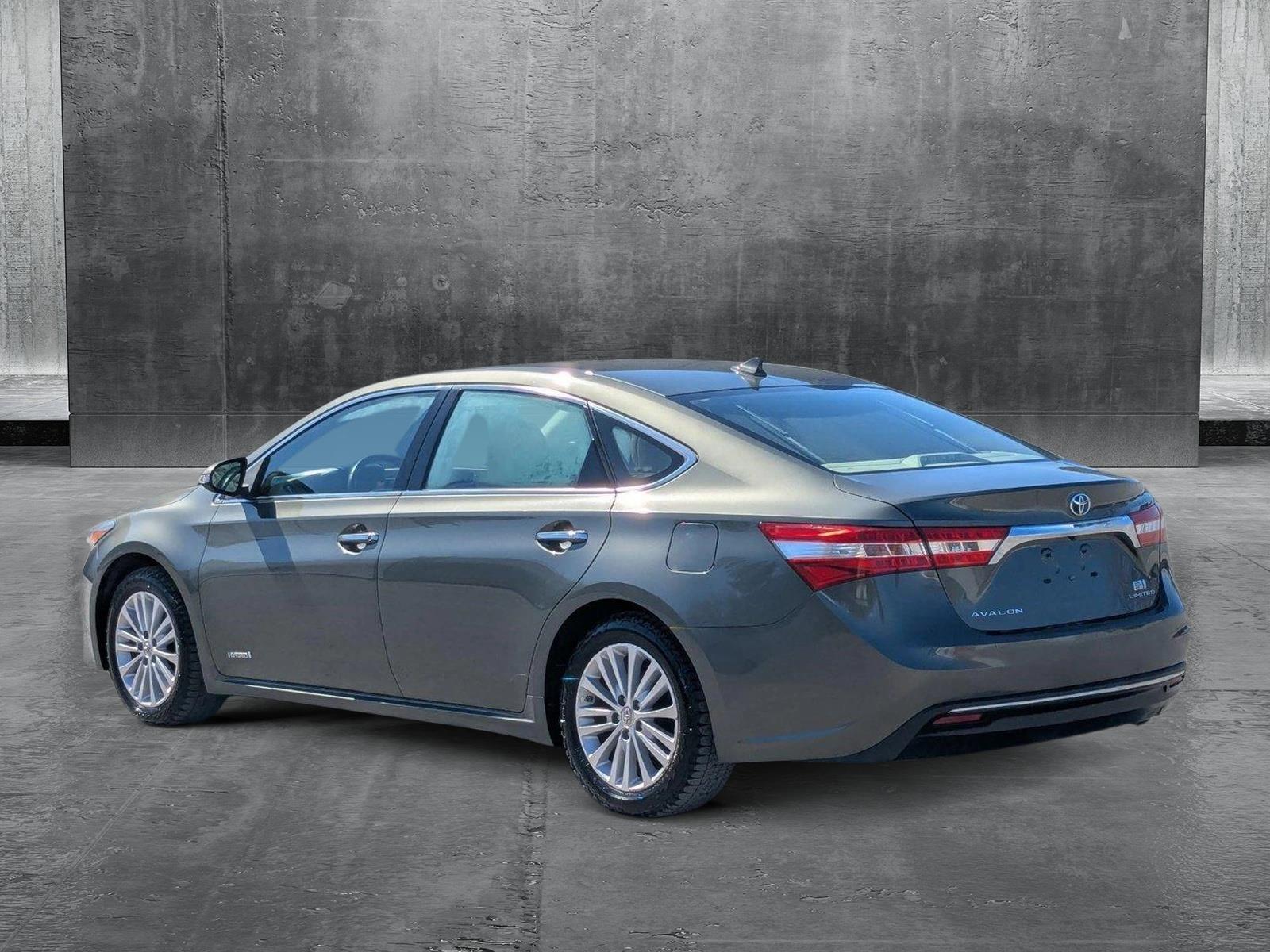 2014 Toyota Avalon Hybrid Vehicle Photo in Spokane Valley, WA 99206