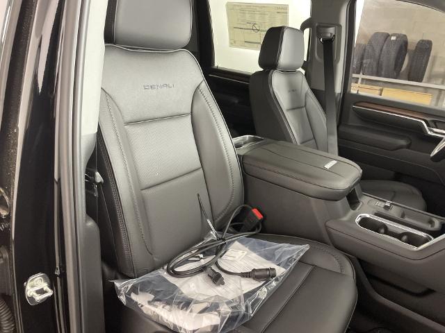 2025 GMC Sierra 2500 HD Vehicle Photo in GILBERT, AZ 85297-0402