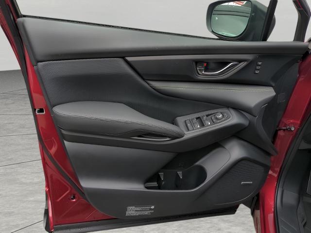 2025 Subaru Ascent Vehicle Photo in Green Bay, WI 54304