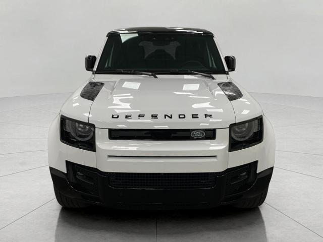 2025 Defender Vehicle Photo in Appleton, WI 54913