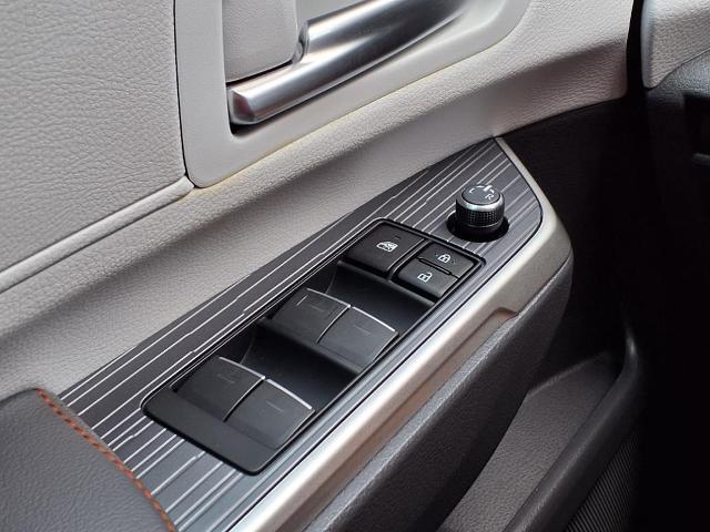2024 Toyota Sienna Vehicle Photo in Tampa, FL 33612
