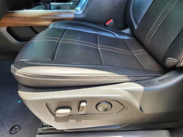 2022 Chevrolet Silverado 1500 Vehicle Photo in DENTON, TX 76210-9321