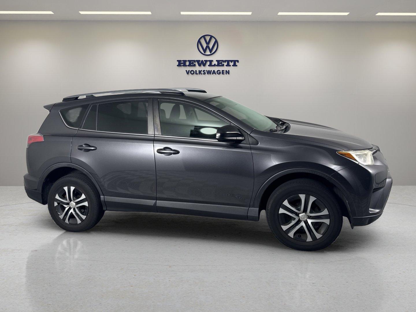 2017 Toyota RAV4 Vehicle Photo in Georgetown, TX 78626