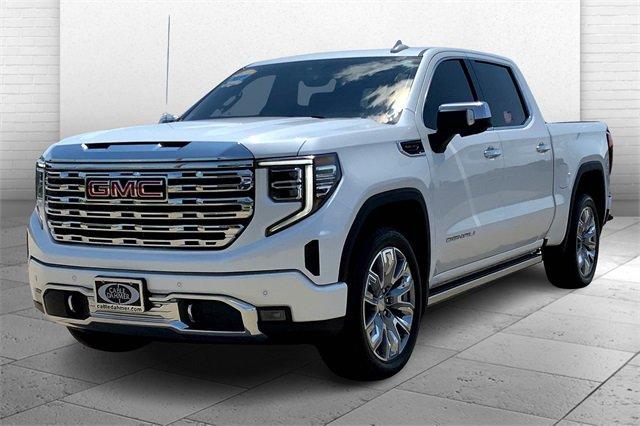 2022 GMC Sierra 1500 Vehicle Photo in TOPEKA, KS 66609-0000