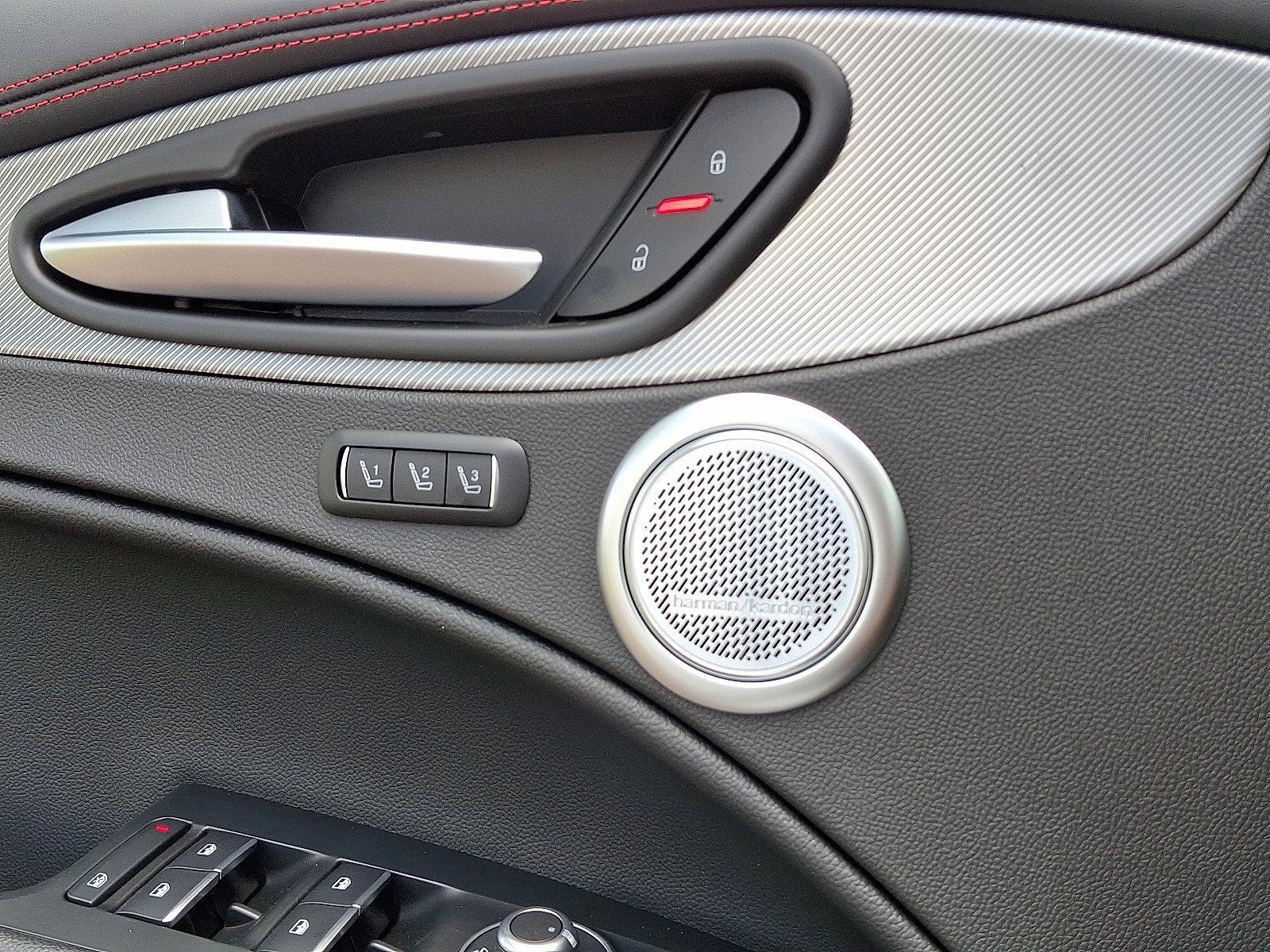2025 Alfa Romeo Stelvio Vehicle Photo in Willow Grove, PA 19090