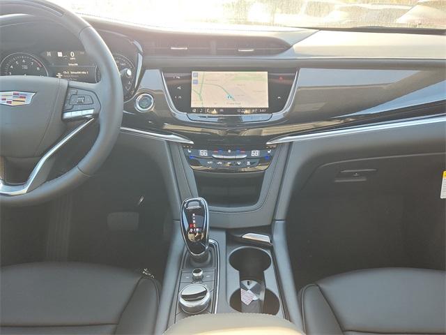 2025 Cadillac XT6 Vehicle Photo in ALLENTOWN, PA 18103-7399