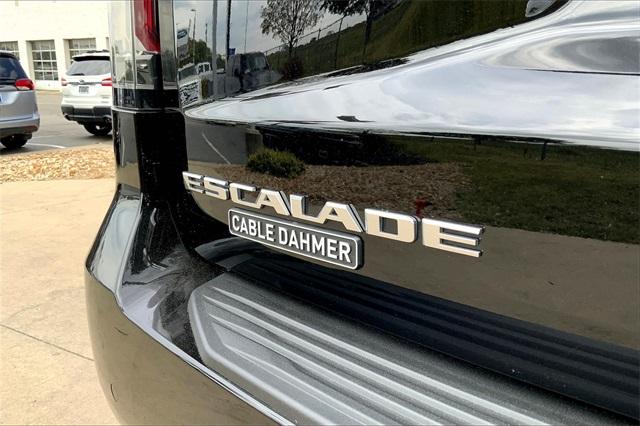 2023 Cadillac Escalade Vehicle Photo in KANSAS CITY, MO 64114-4545