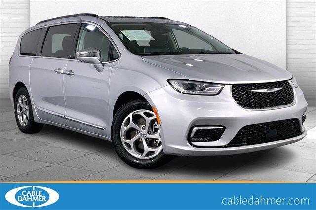 2022 Chrysler Pacifica Vehicle Photo in INDEPENDENCE, MO 64055-1314