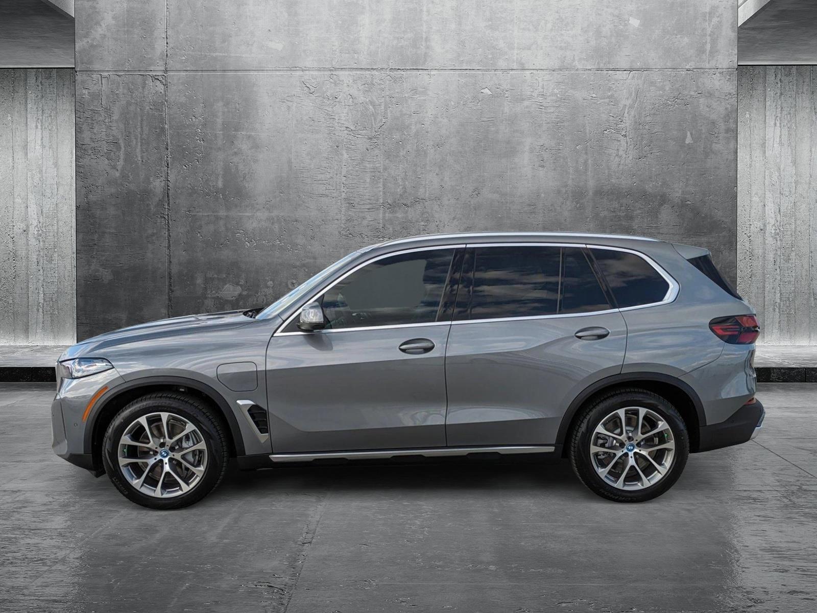 2025 BMW X5 xDrive50e Vehicle Photo in Rockville, MD 20852
