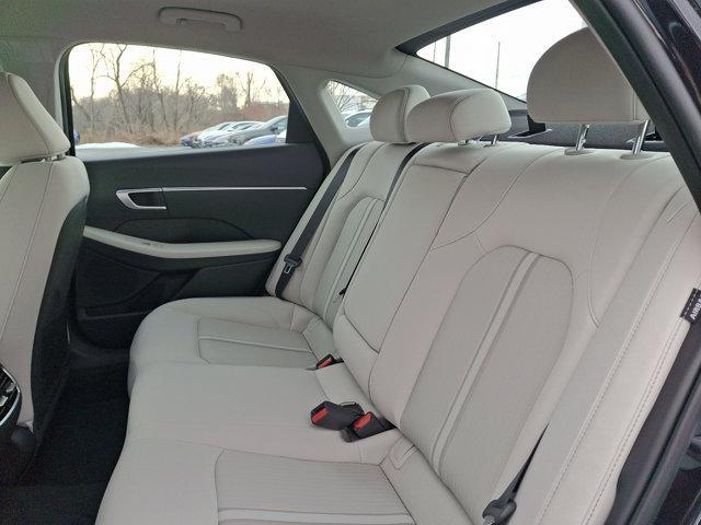 2025 Hyundai SONATA Hybrid Vehicle Photo in Harrisburg, PA 17111