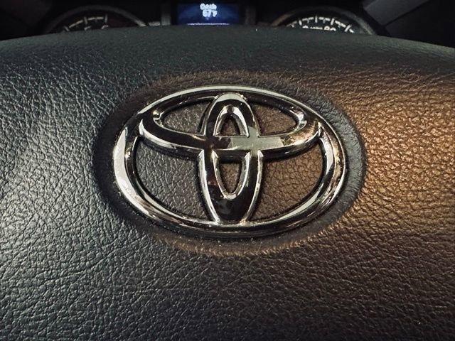 2017 Toyota Tacoma Vehicle Photo in MEDINA, OH 44256-9631
