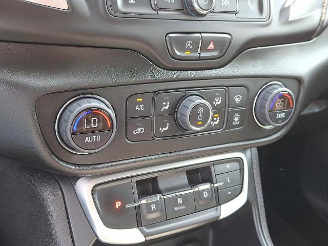 2022 GMC Terrain Vehicle Photo in TREVOSE, PA 19053-4984