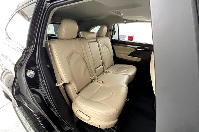2022 Toyota Highlander Vehicle Photo in Grapevine, TX 76051