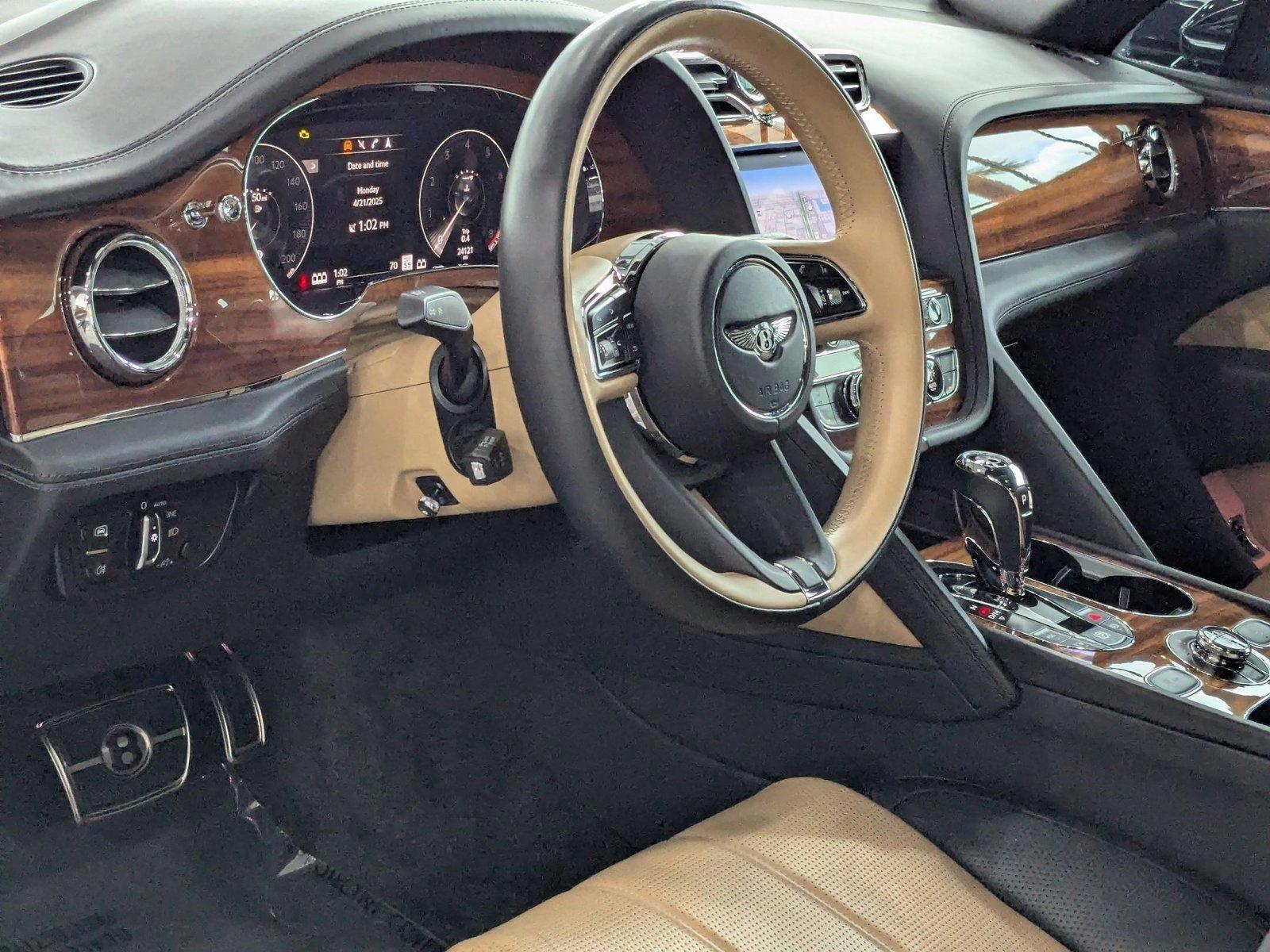 2021 Bentley Bentayga Vehicle Photo in Miami, FL 33169
