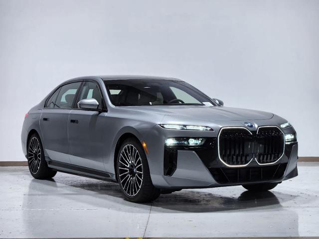 2025 BMW 750e xDrive Vehicle Photo in GRAPEVINE, TX 76051