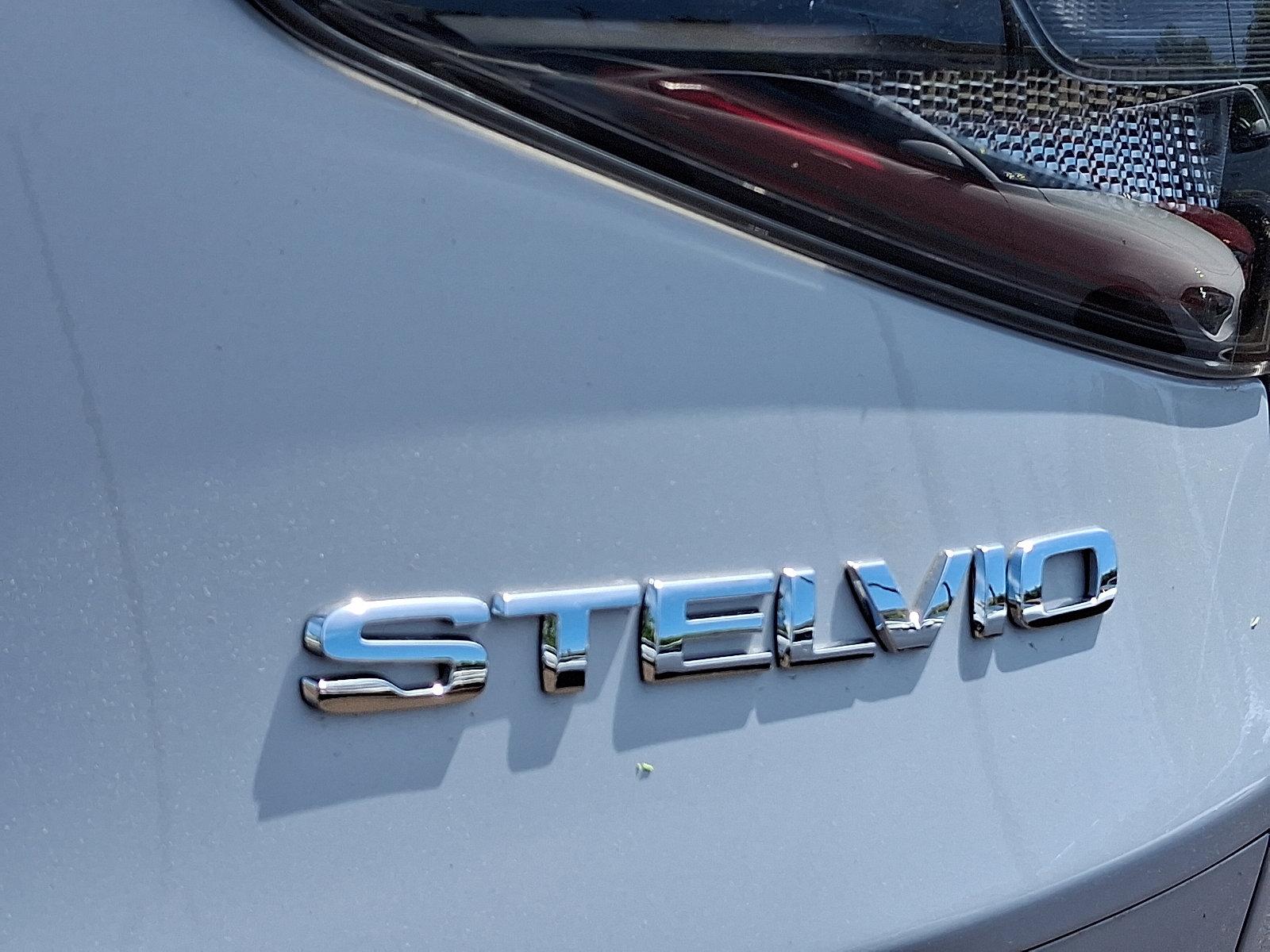 2025 Alfa Romeo Stelvio Vehicle Photo in Willow Grove, PA 19090
