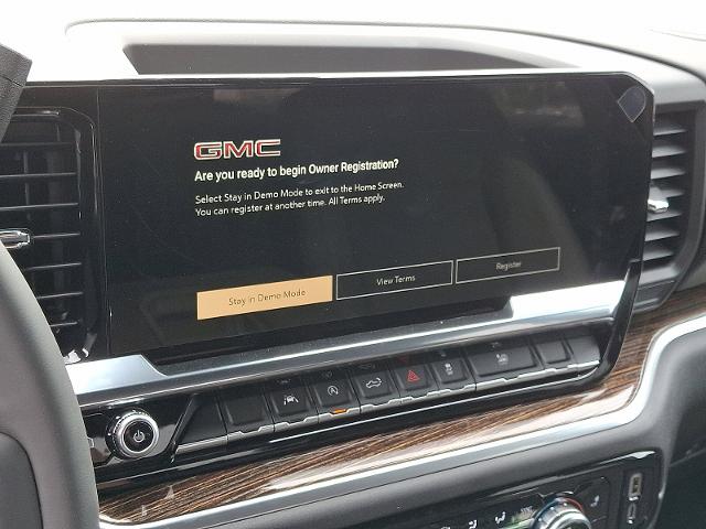2025 GMC Sierra 1500 Vehicle Photo in TREVOSE, PA 19053-4984