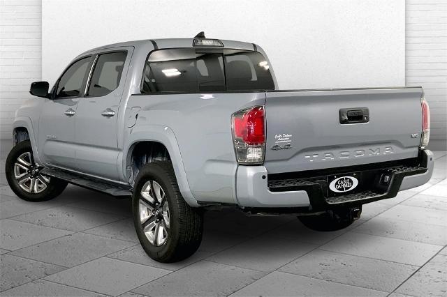 2019 Toyota Tacoma 4WD Vehicle Photo in Kansas City, MO 64114