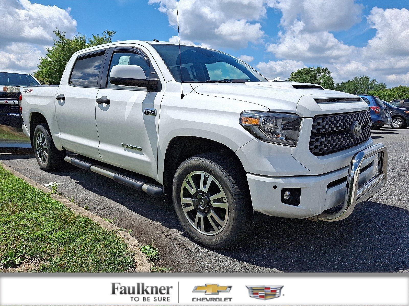 2018 Toyota Tundra 4WD Vehicle Photo in BETHLEHEM, PA 18017-9401