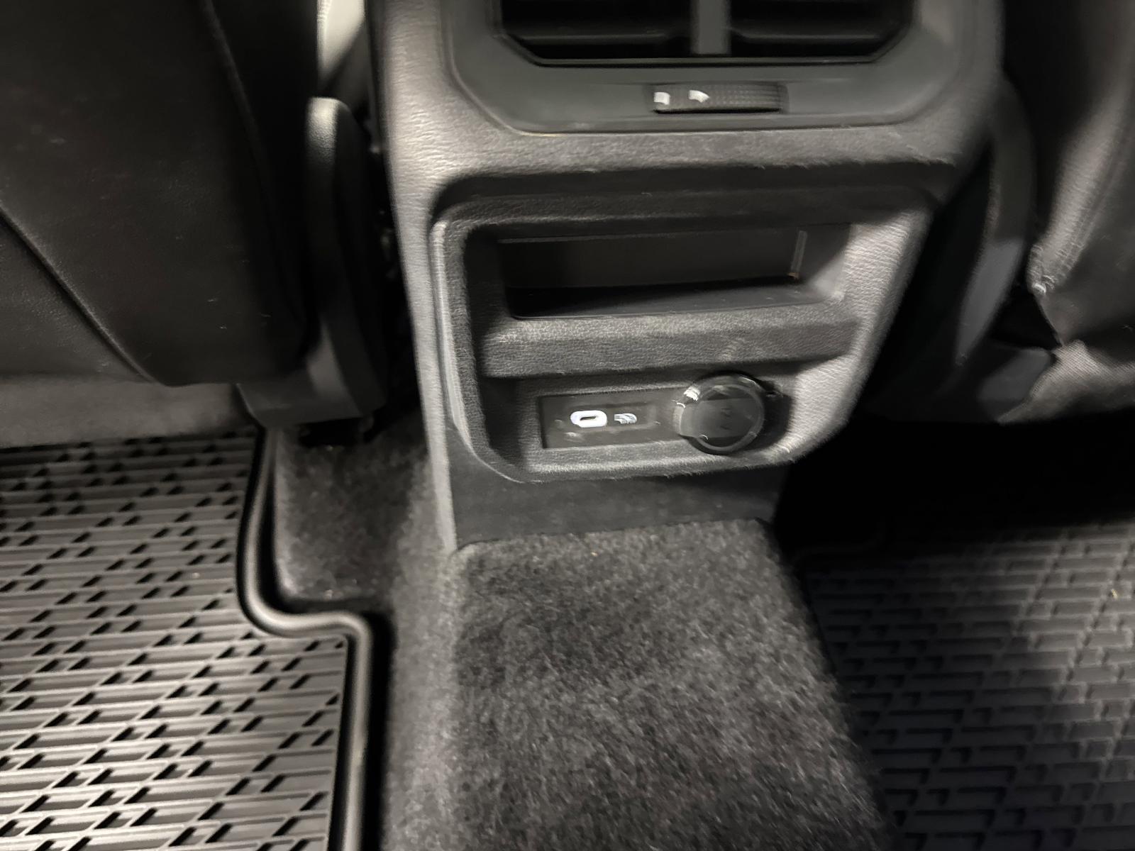 2024 Volkswagen Tiguan Vehicle Photo in Georgetown, TX 78626