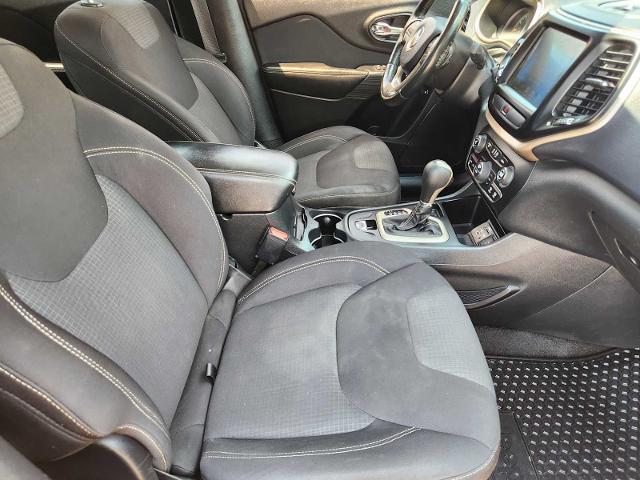 2015 Jeep Cherokee Vehicle Photo in DENTON, TX 76210-9321