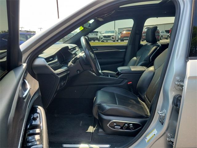 2021 Jeep Grand Cherokee L Vehicle Photo in New Bloomfield, PA 17068