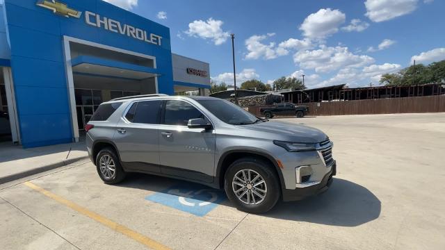 Used 2023 Chevrolet Traverse 1LT with VIN 1GNERGKWXPJ185210 for sale in Luling, TX