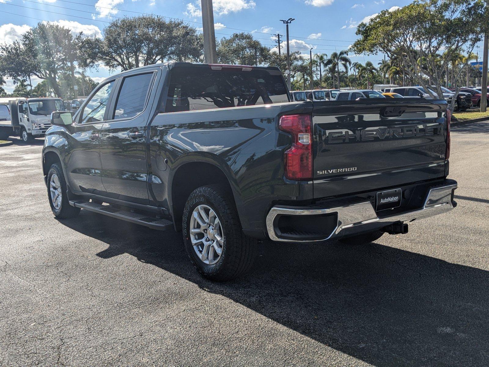 2025 Chevrolet Silverado 1500 Vehicle Photo in GREENACRES, FL 33463-3207