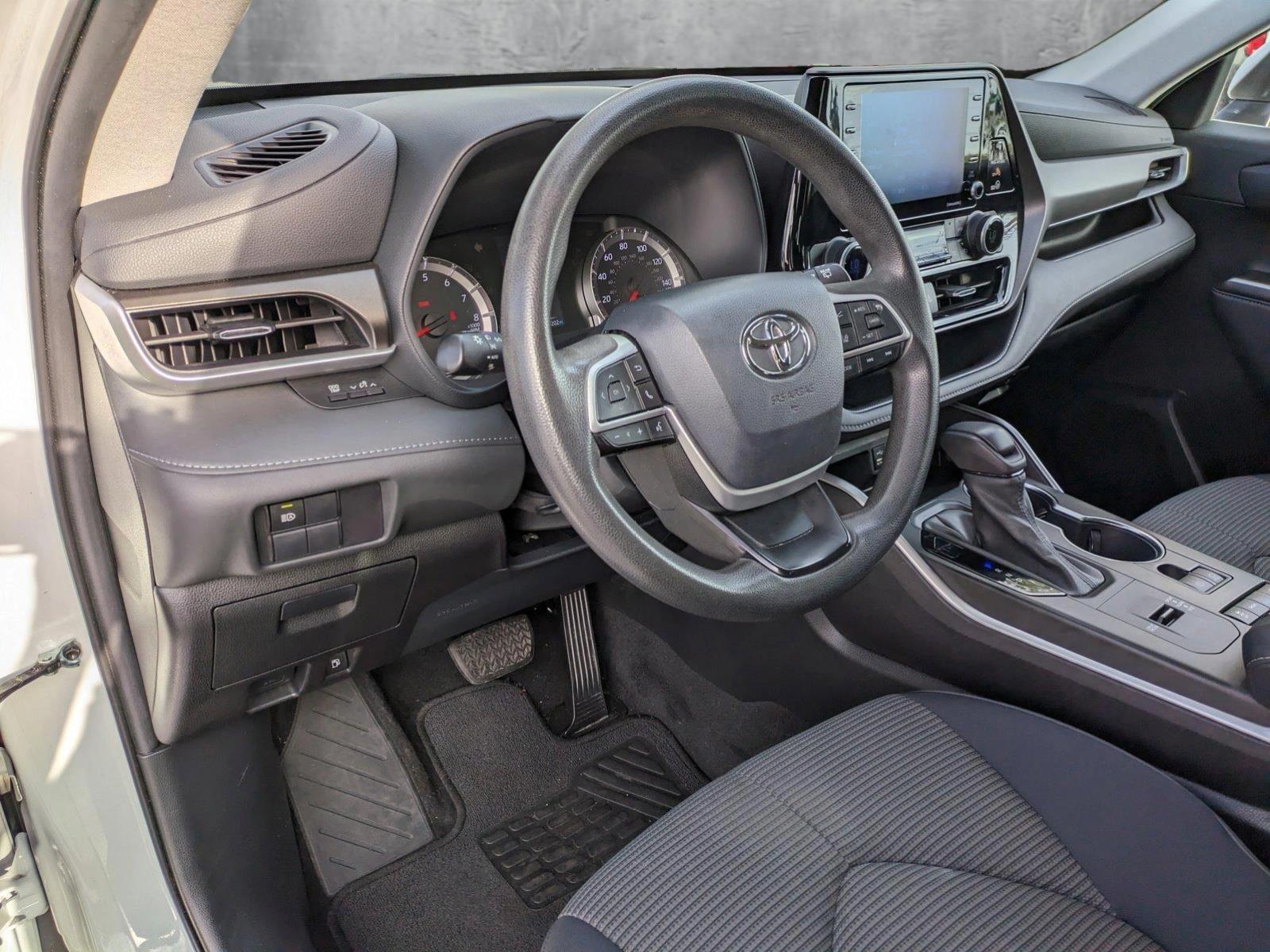 2022 Toyota Highlander Vehicle Photo in ORLANDO, FL 32812-3021