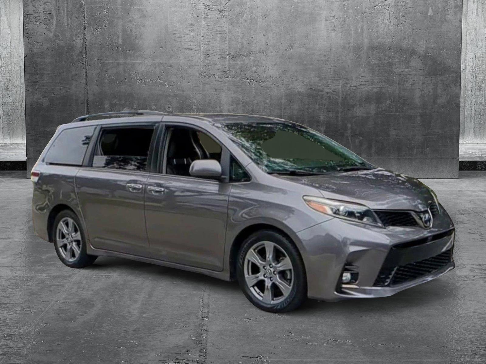 2019 Toyota Sienna Vehicle Photo in West Palm Beach, FL 33417